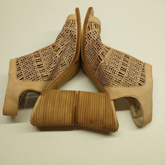 Vince Camuto Keanne Sandal Booties Sz 9M Tan Nubuck Leather Boho Casual Chic - Picture 7 of 15